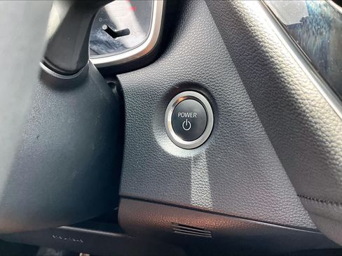 Used 2024 Toyota Corolla XLE FWD image 33