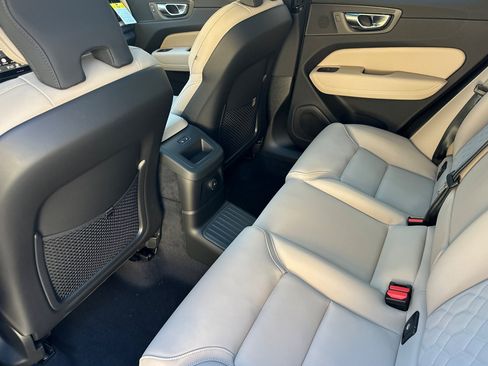 New 2026 Volvo XC60 T8 Plus w/ Climate Package AWD/4WD image 9