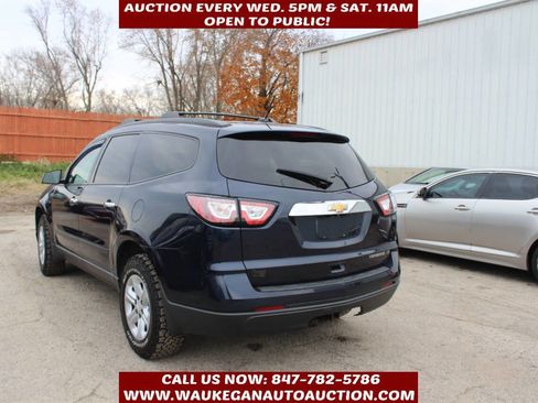 Used 2015 Chevrolet Traverse LS image 6