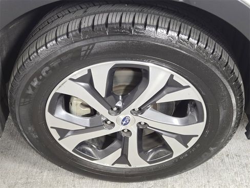 Used 2020 Subaru Outback Touring XT image 10