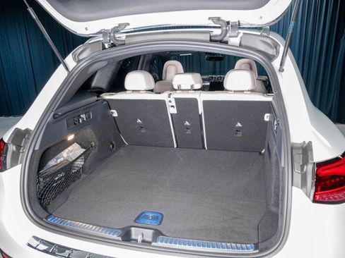 Used 2026 Mercedes-Benz GLC 300 image 6