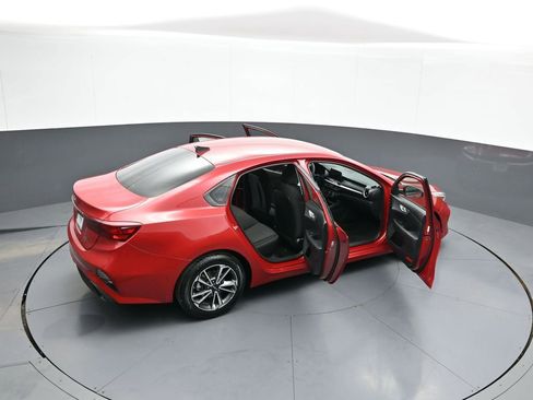 Certified 2022 Kia Forte LXS image 43