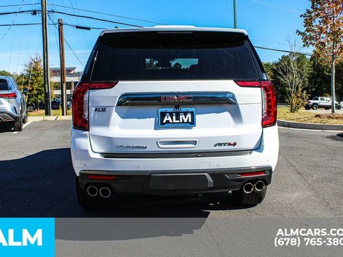 Used 2024 GMC Yukon AT4 image 10