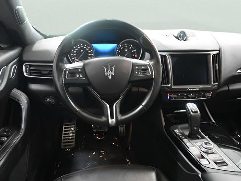 Used 2019 Maserati Levante AWD/4WD image 11