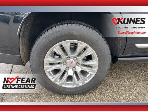 Used 2025 GMC Yukon Denali image 14