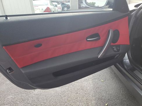 Used 2008 BMW Z4 3.0si image 17