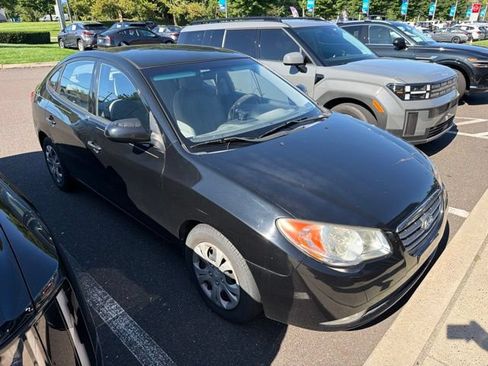 Used 2010 Hyundai Elantra GLS FWD image 14