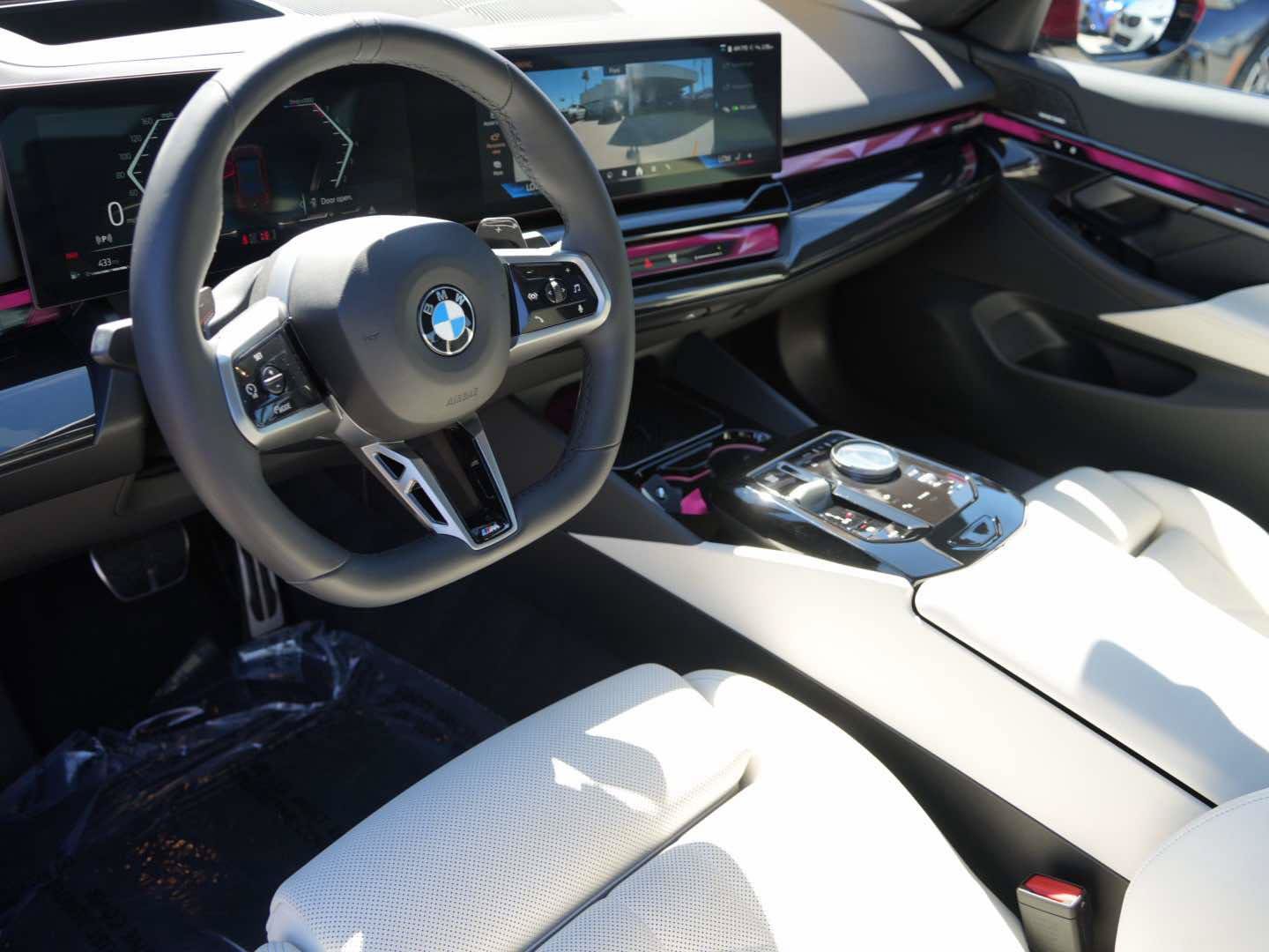 Used 2026 BMW 540i xDrive w/ M Sport Package AWD/4WD image 13