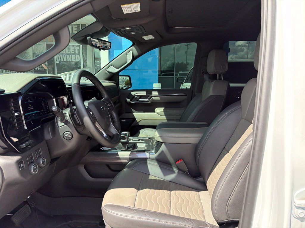 Used 2026 Chevrolet Silverado 1500 ZR2 AWD/4WD image 18