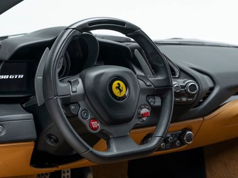 Used 2016 Ferrari 488 GTB RWD image 19
