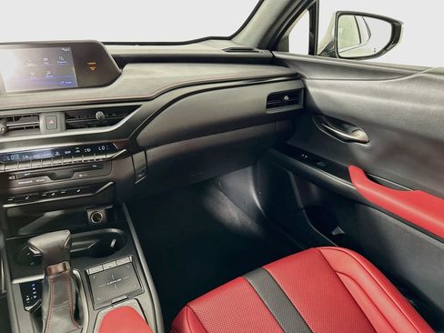 Used 2019 Lexus UX 200 F Sport FWD image 23