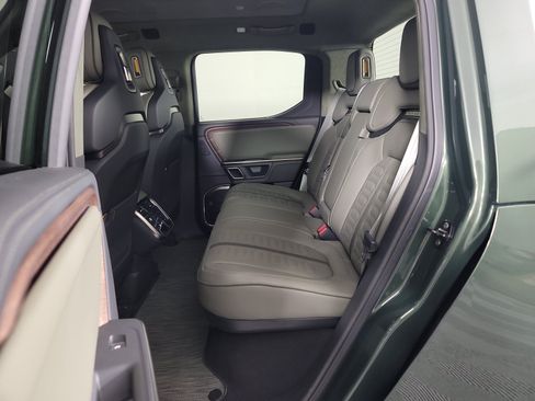Used 2024 Rivian R1T Adventure AWD/4WD image 21