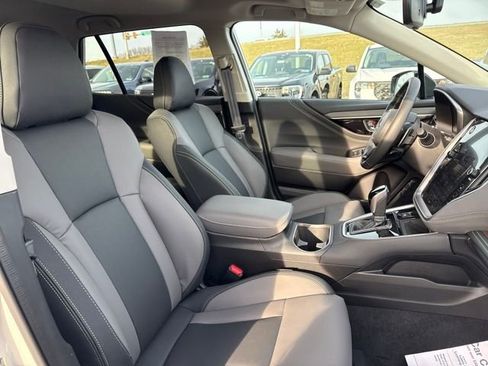 Used 2025 Subaru Outback Onyx Edition w/ Tech Package 2 image 13