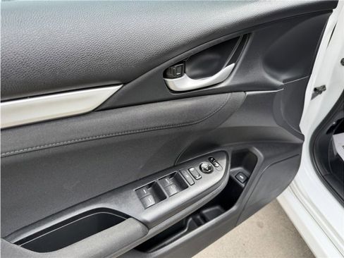 Used 2020 Honda Civic EX image 16