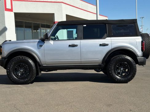 Used 2023 Ford Bronco Wildtrak AWD/4WD image 9