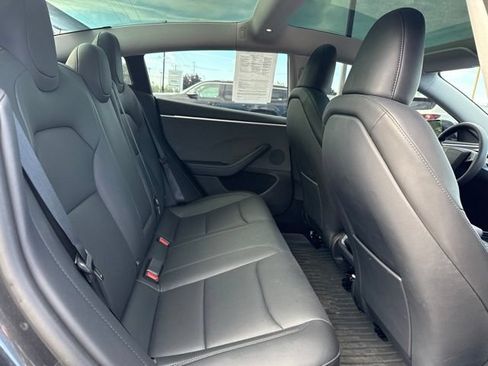 Used 2025 Tesla Model 3 Long Range RWD image 10