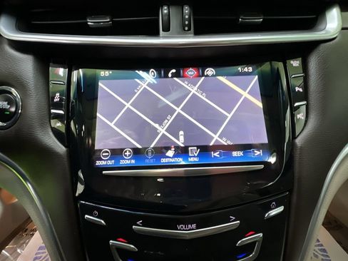 Used 2015 Cadillac XTS Premium FWD image 22