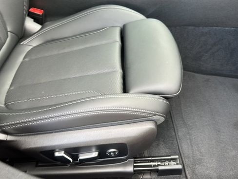 Certified 2024 BMW 330i Sedan w/ M Sport Package image 26