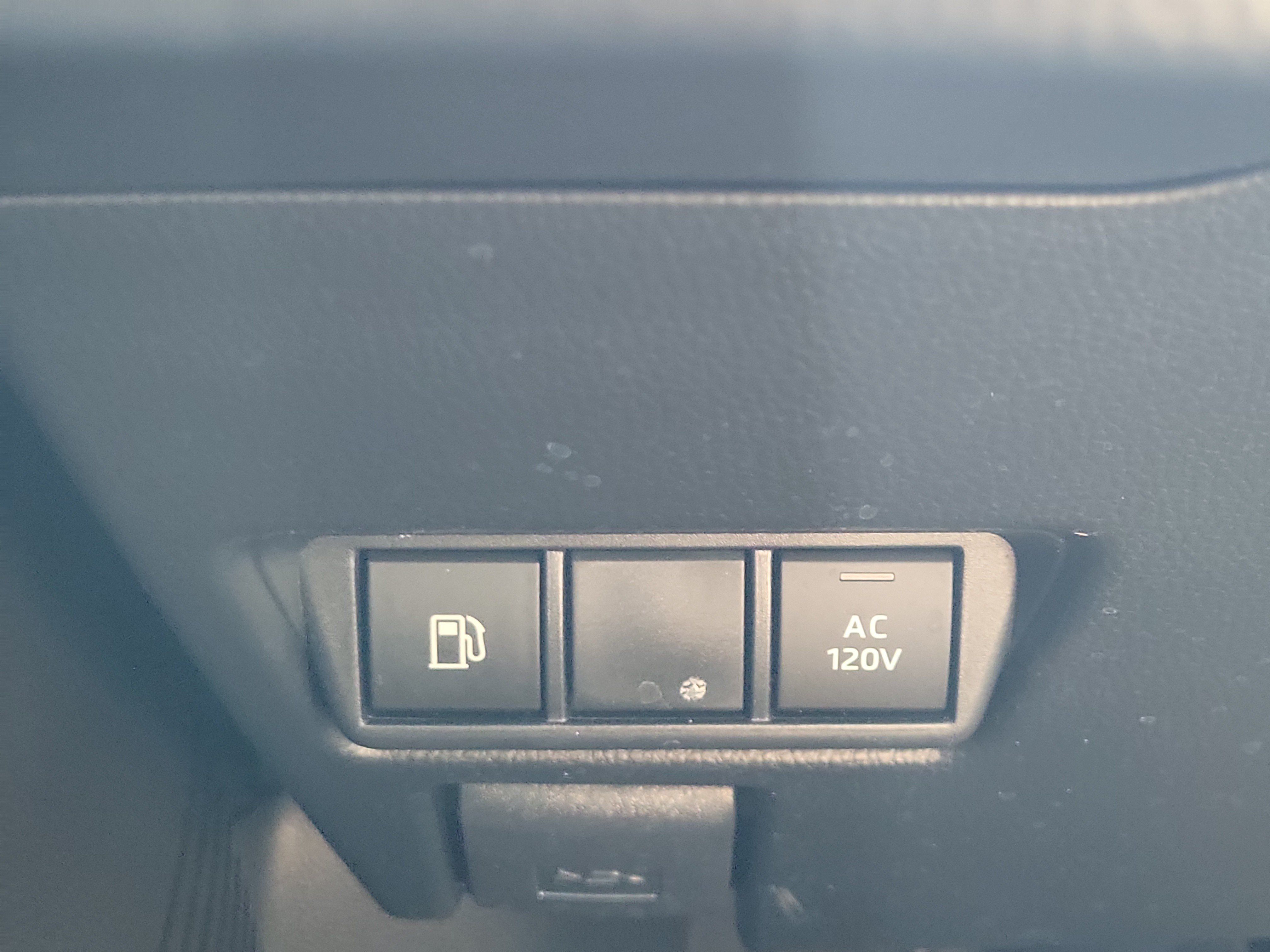 Used 2026 Toyota Prius Plug-In Hybrid FWD image 31