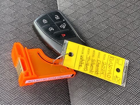 Used 2024 Chevrolet Silverado 1500 LT Trail Boss w/ Protection Package image 24