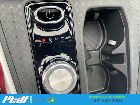 Used 2025 Jeep Wagoneer S Limited image 32