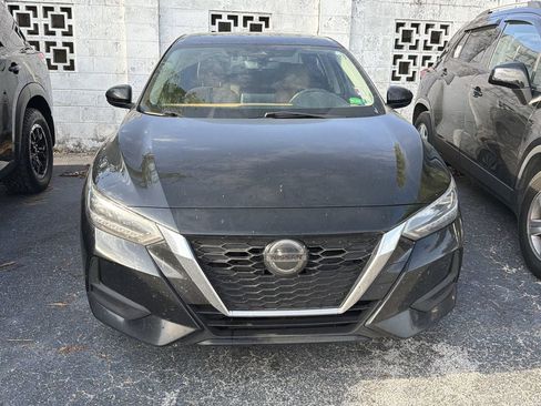 Used 2020 Nissan Sentra SV w/ SV Premium Package FWD image 2