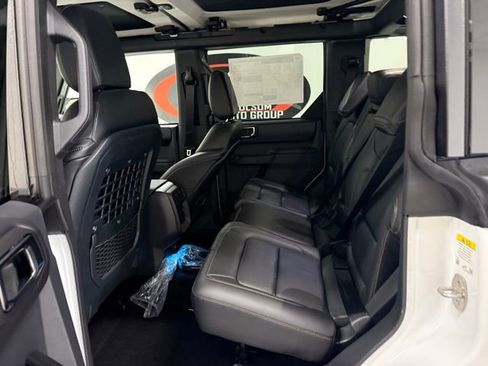 New 2025 Ford Bronco Badlands image 15