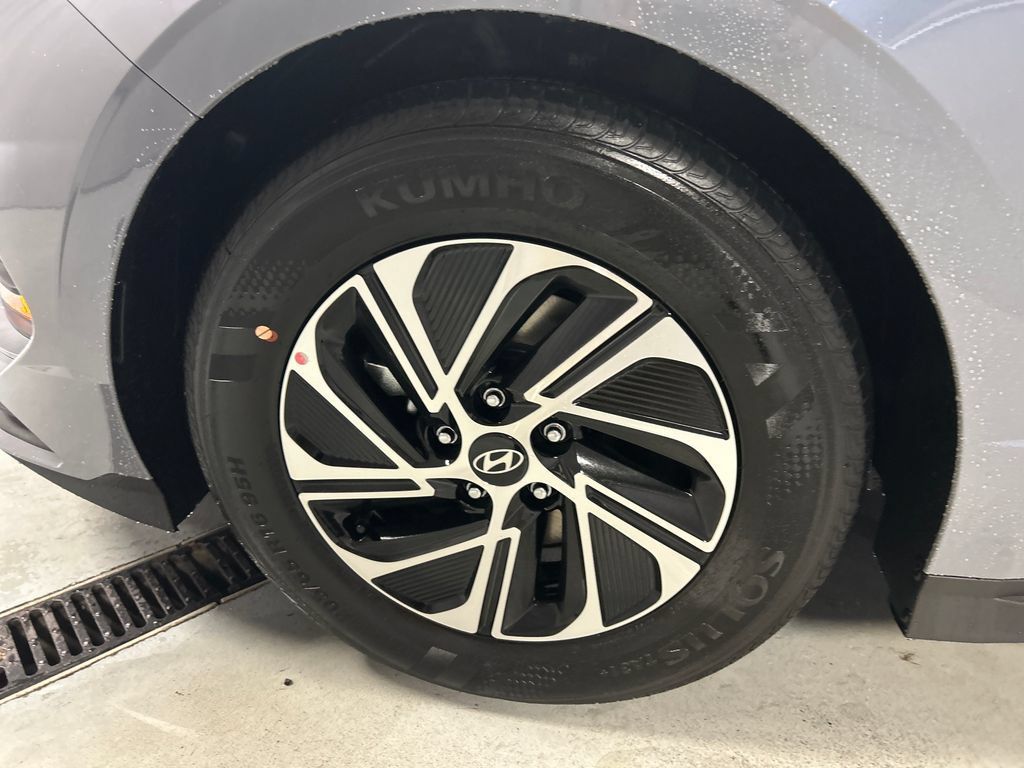 New 2026 Hyundai Sonata Blue FWD image 9
