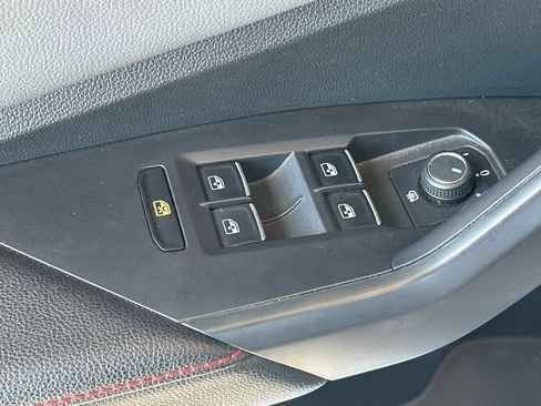 Used 2025 Volkswagen Jetta GLI Autobahn FWD image 12