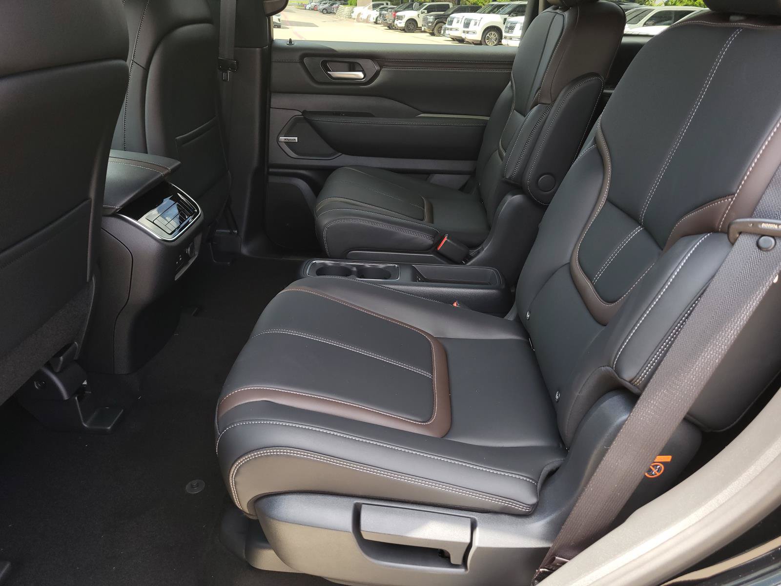 New 2026 Nissan Armada SL w/ Captain's Chari Seat Package AWD/4WD image 15