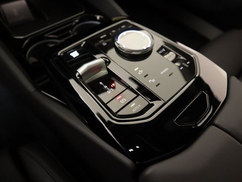 New 2025 BMW 530i w/ M Sport Package image 9