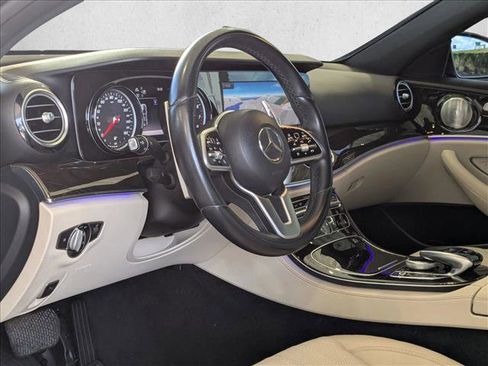 Used 2019 Mercedes-Benz E 300 image 2