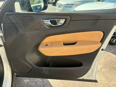 Used 2023 Volvo XC60 B5 Ultimate w/ Protection Package Premier image 32
