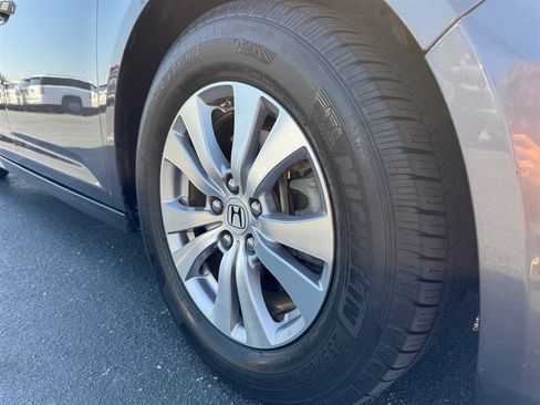 Used 2014 Honda Odyssey EX image 9