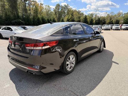 Used 2018 Kia Optima LX image 3