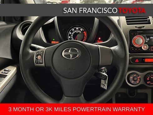 Used 2011 Scion xD image 25