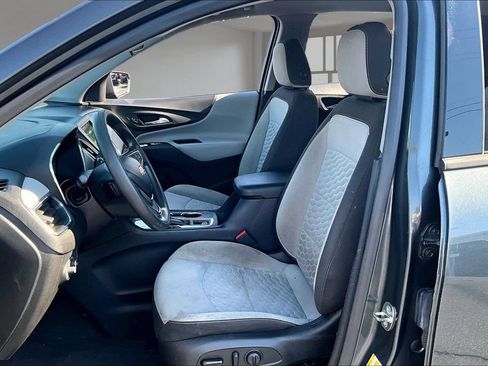 Used 2019 Chevrolet Equinox LS w/ LS Convenience Package FWD image 25