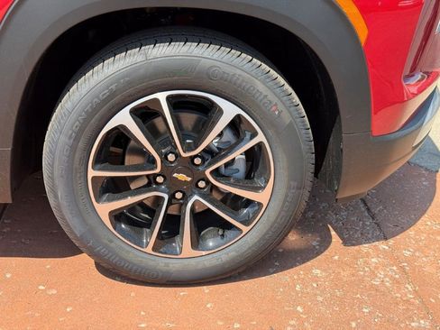 New 2026 Chevrolet TrailBlazer LT FWD image 7