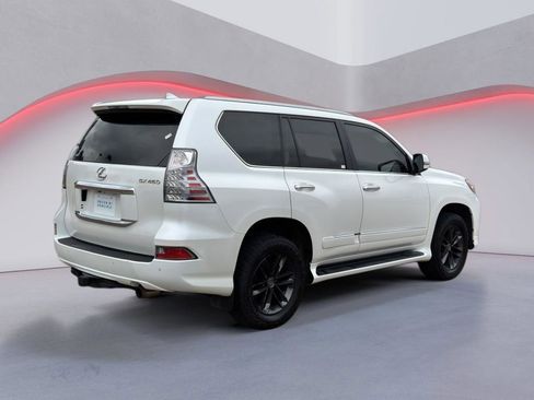 Used 2016 Lexus GX 460 Luxury w/ Preferred Accessory Package image 5
