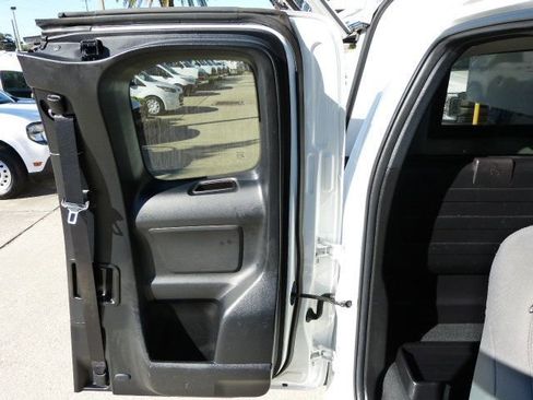 Used 2022 Toyota Tacoma SR image 23