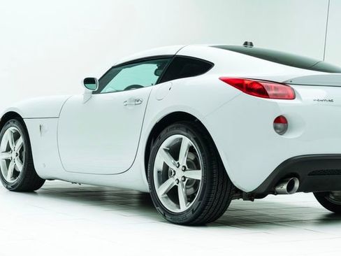 Used 2009 Pontiac Solstice GXP image 19