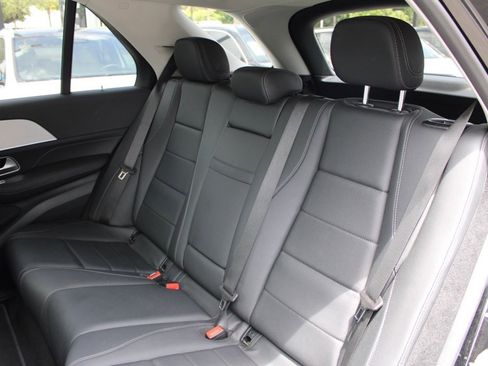 Used 2024 Mercedes-Benz GLE 450e 4MATIC image 27