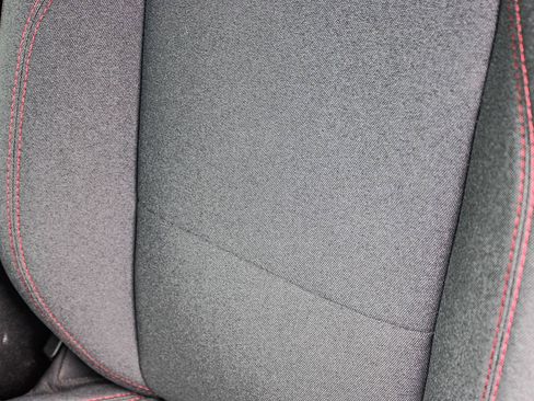 Used 2025 Jeep Wrangler Unlimited Rubicon image 23