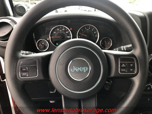 Used 2012 Jeep Wrangler Sport AWD/4WD image 13