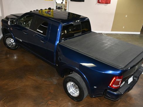 Used 2021 RAM 3500 Limited AWD/4WD image 76