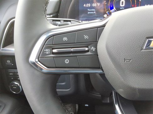 New 2026 Chevrolet Suburban LT image 28