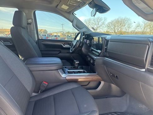 Used 2023 Chevrolet Silverado 1500 LT Trail Boss w/ Protection Package image 24