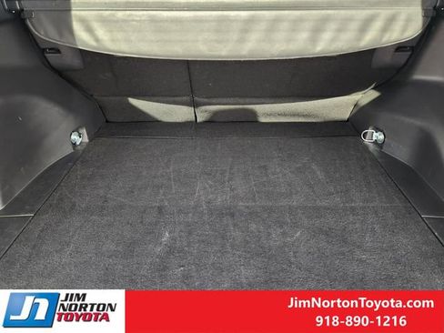 Used 2025 Toyota RAV4 XLE image 33