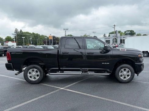 New 2026 RAM 2500 Big Horn AWD/4WD image 9