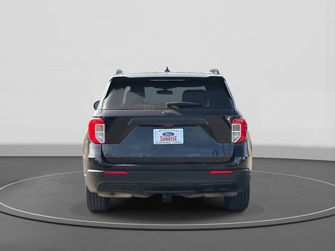 Certified 2020 Ford Explorer XLT image 6